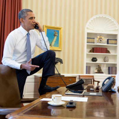 http://www.sdelanounih.ru/wp-content/uploads/2013/09/r-OBAMAOVALOFFICE-403xFB.jpg