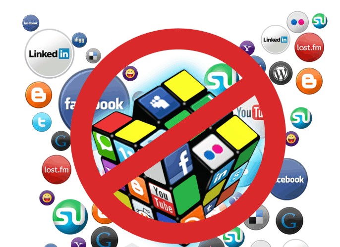 Соцсети блокируют. Соц сети заблокированы. Соцсети заблокируют. Блокировка инстаграм в россии. Соцсети блокировка.